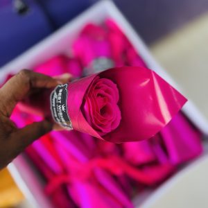 Rose box of 24