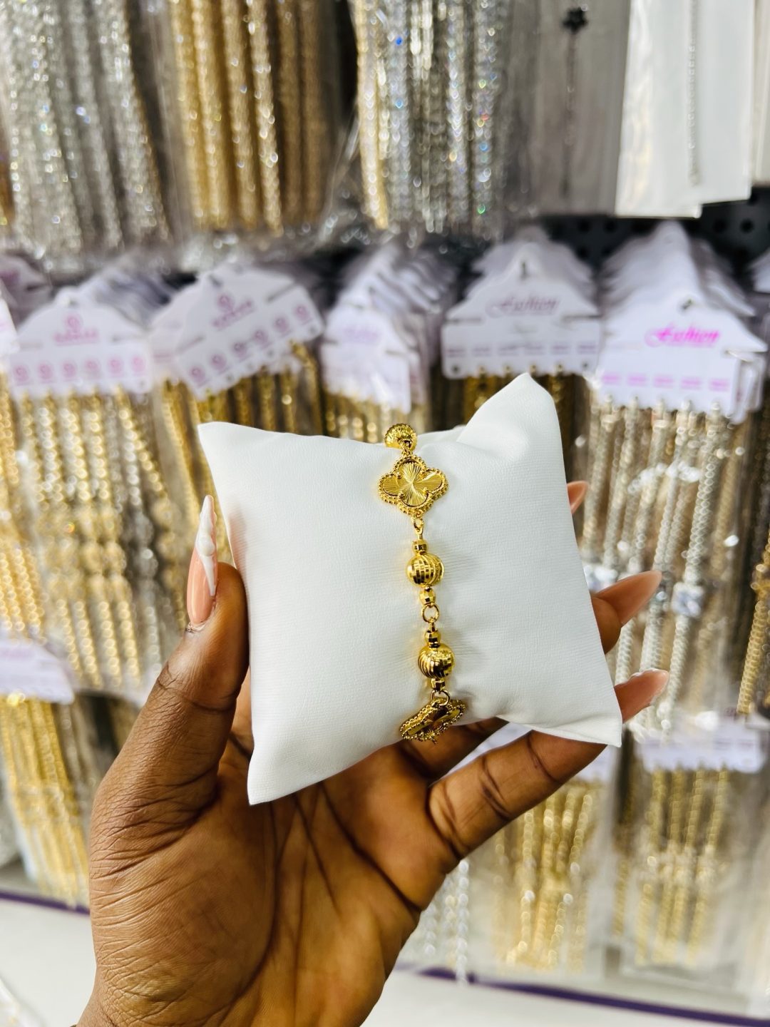 Kie kie Gold replica bracelet - Image 3
