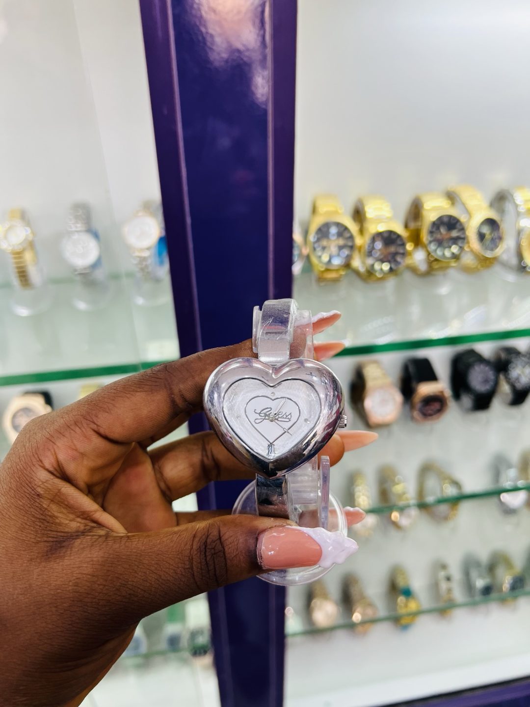Guess heart shape watch - Image 3