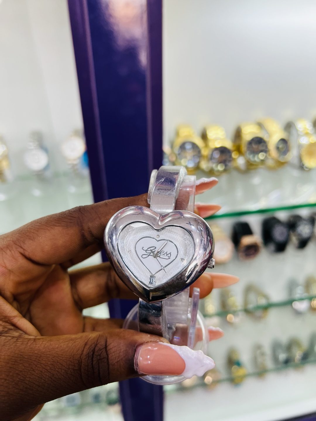 Guess heart shape watch - Image 2