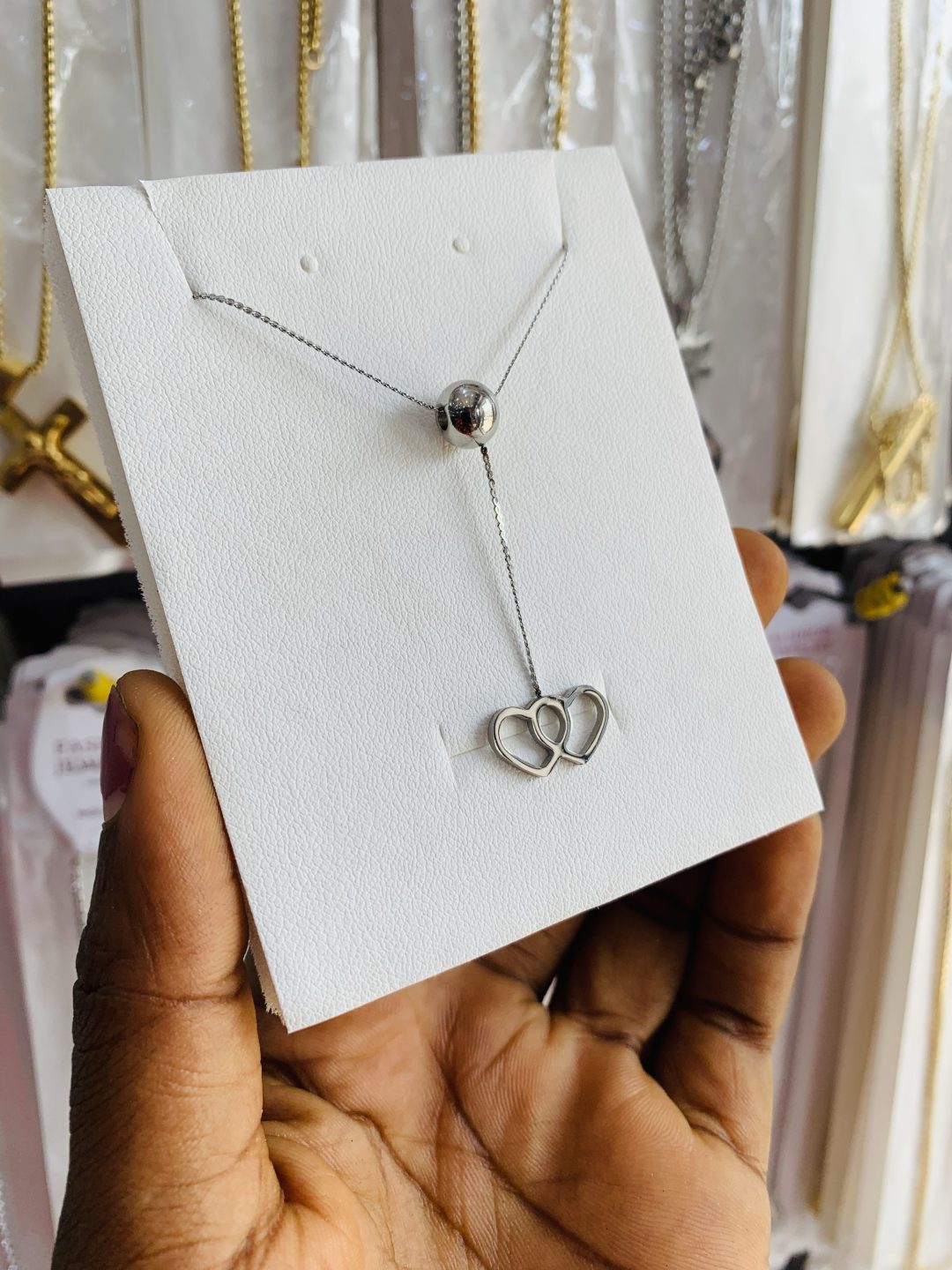 Susu’s ball necklace - Image 2
