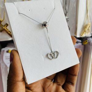 Susu’s ball necklace