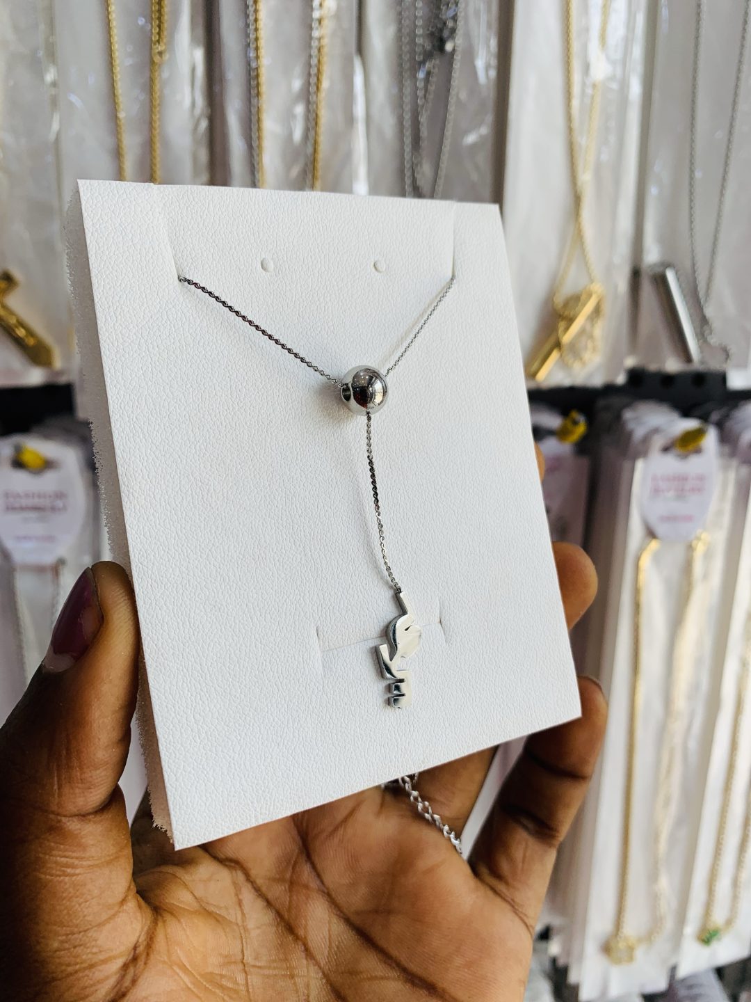 Dayo’s ball necklace - Image 2