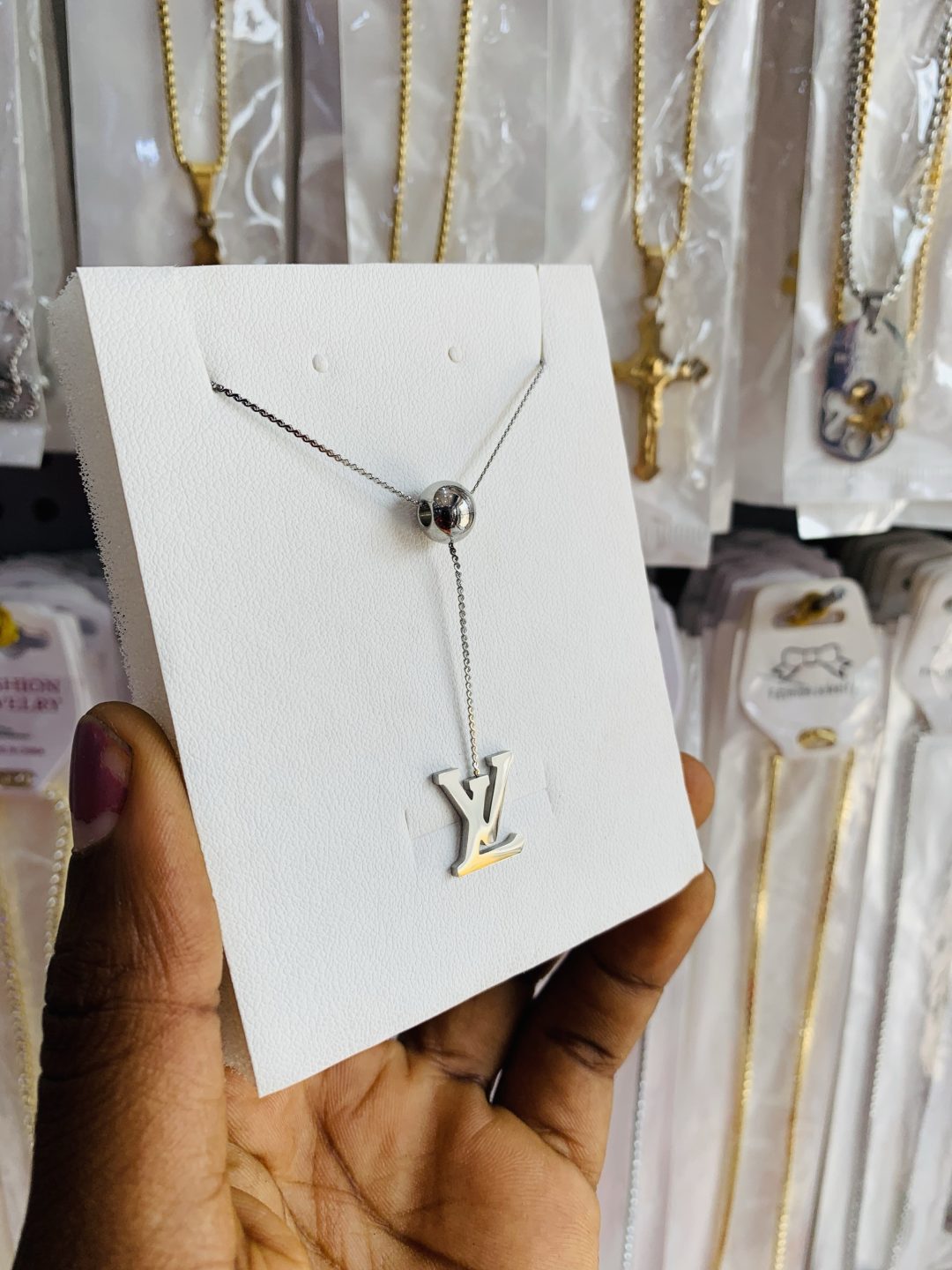 LVball necklace - Image 4