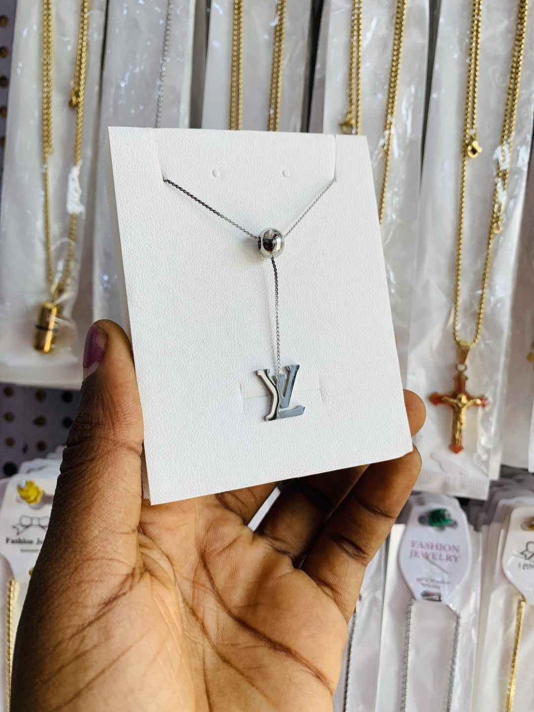 LVball necklace - Image 3