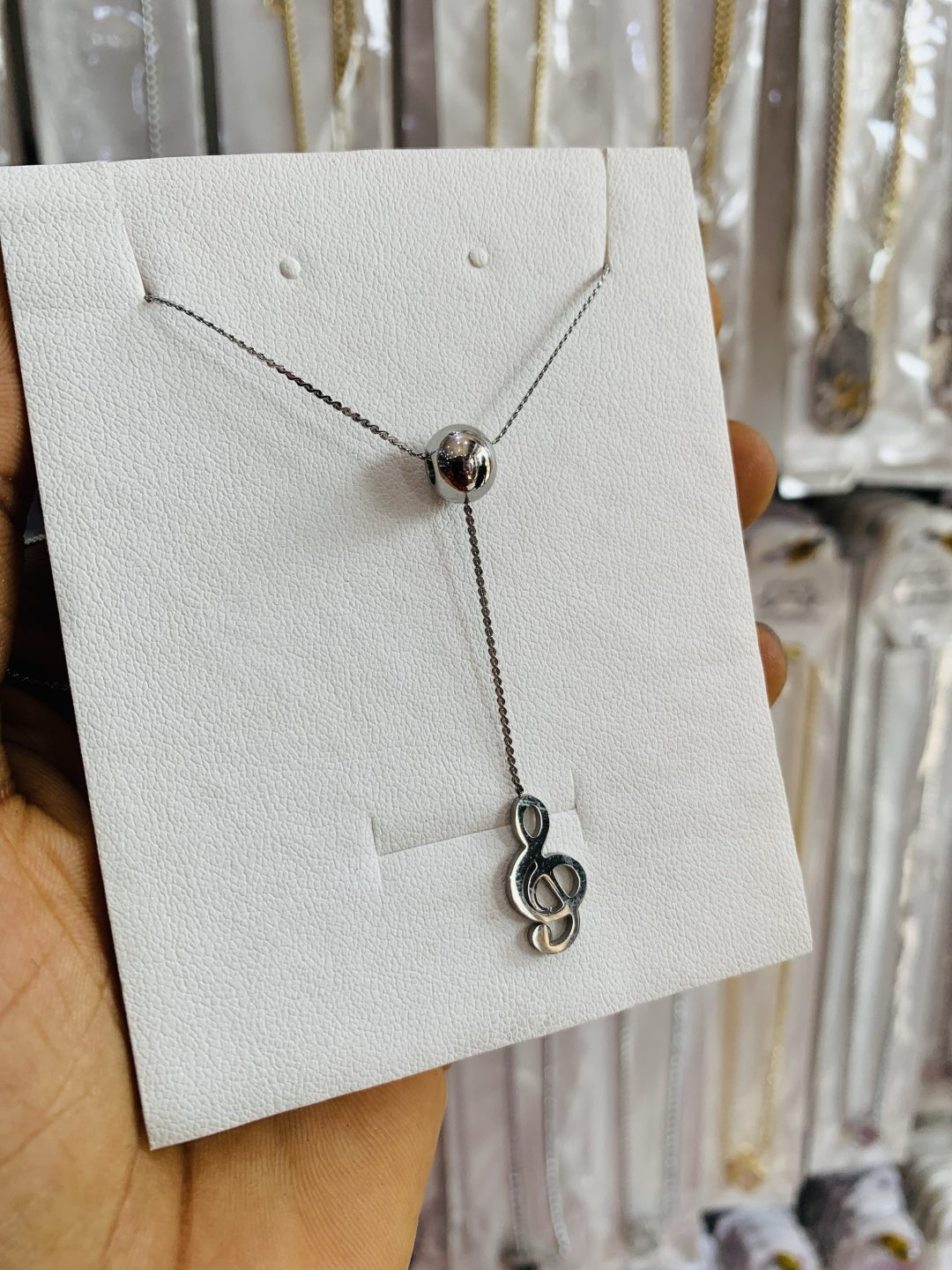 Clef ball necklace - Image 2