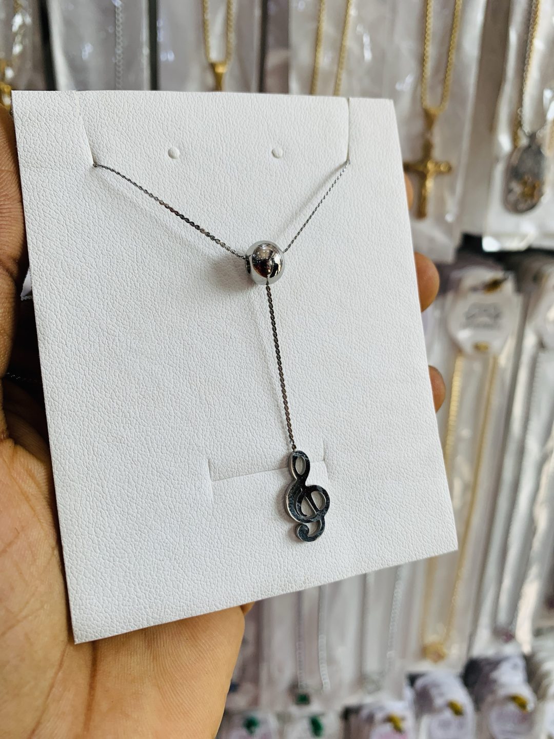 Clef ball necklace - Image 3