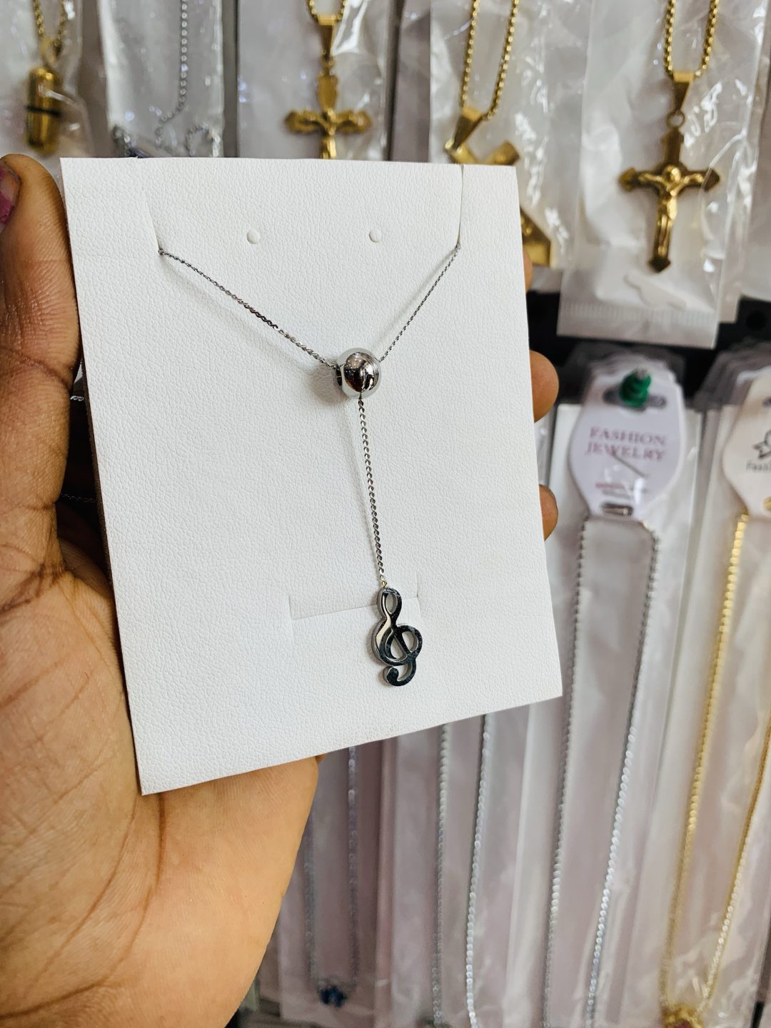 Clef ball necklace - Image 4