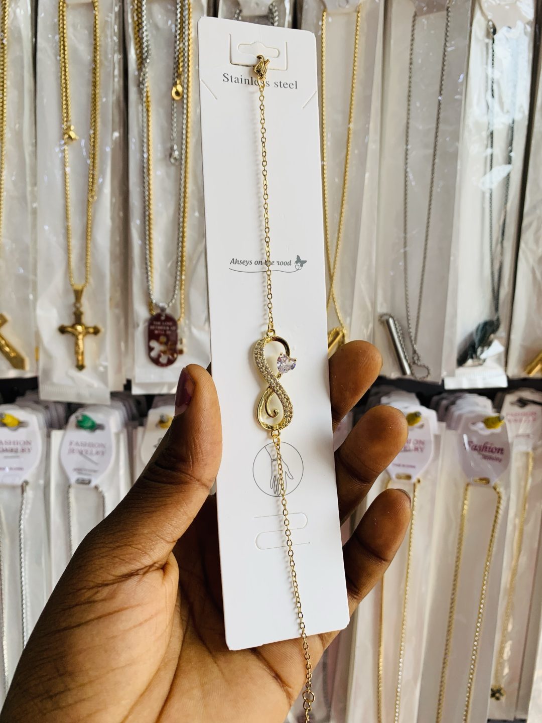 Sheila’s infinity bracelet - Image 3