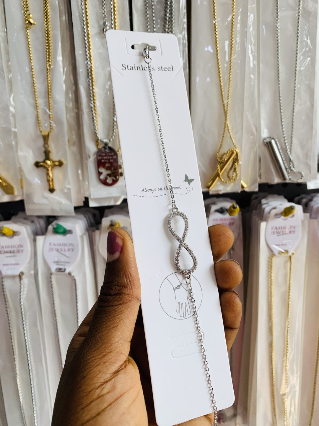 Plain infinity bracelet - Image 4