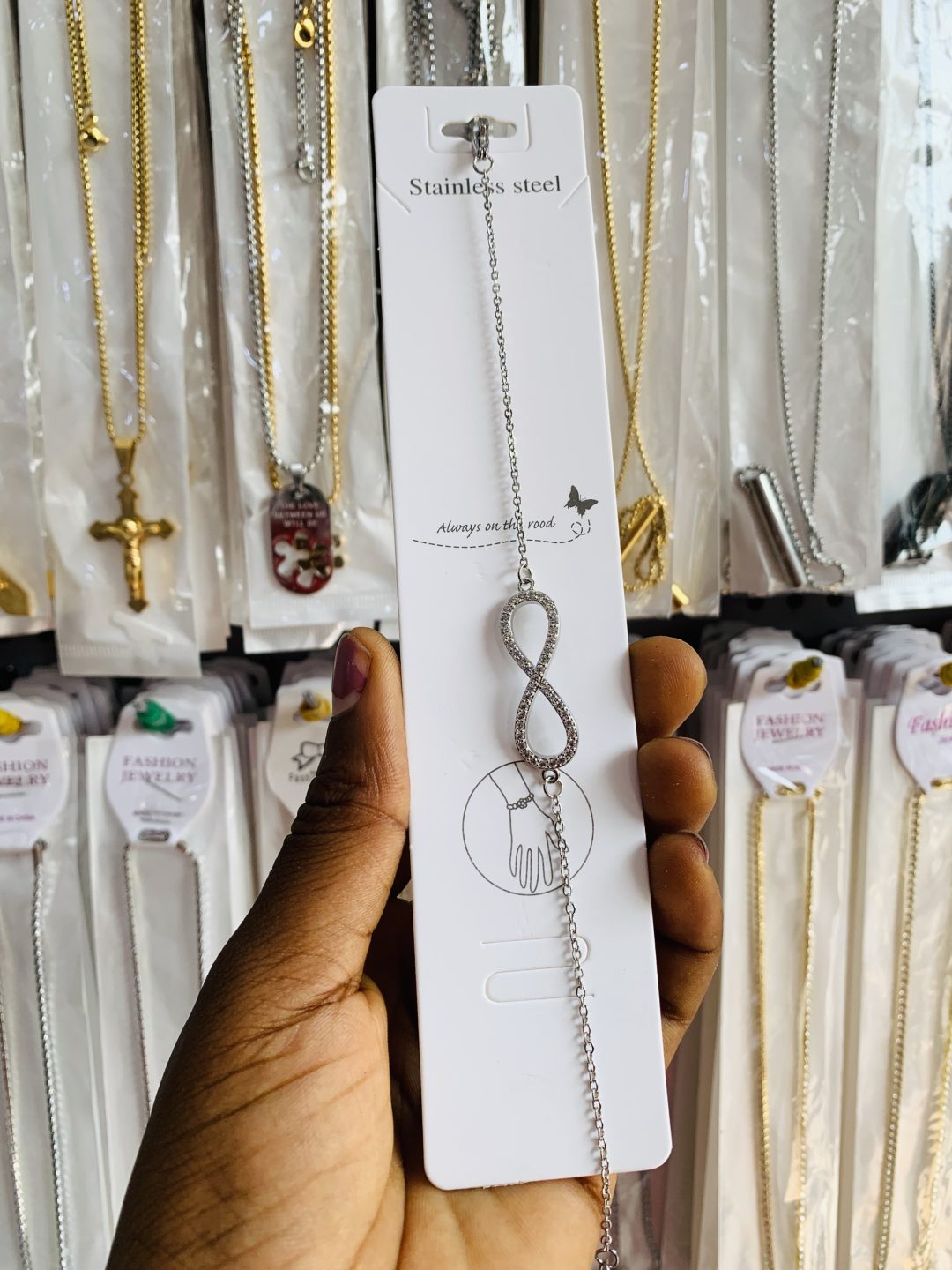 Plain infinity bracelet