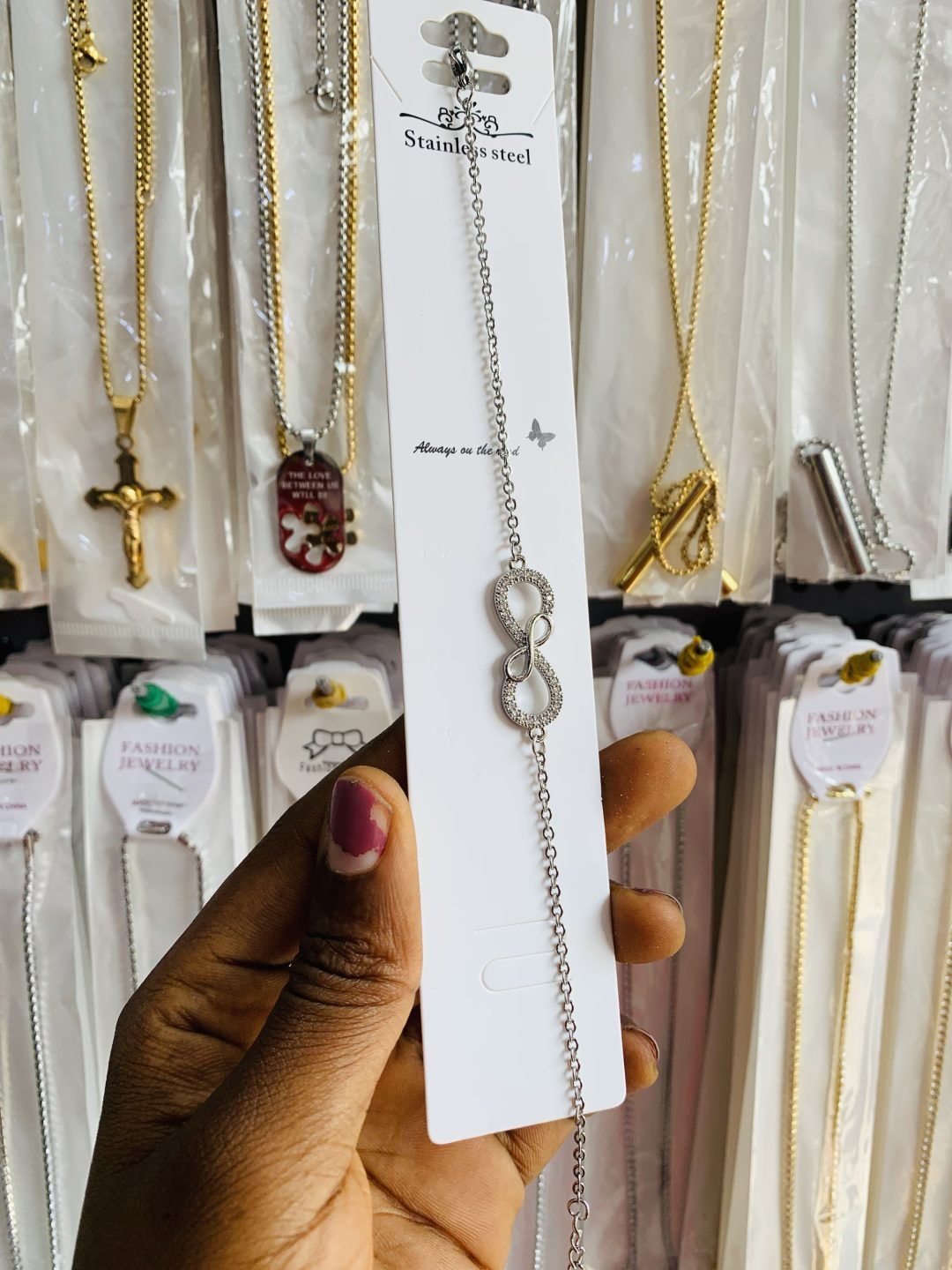 Fifi’s infinity bracelet - Image 4