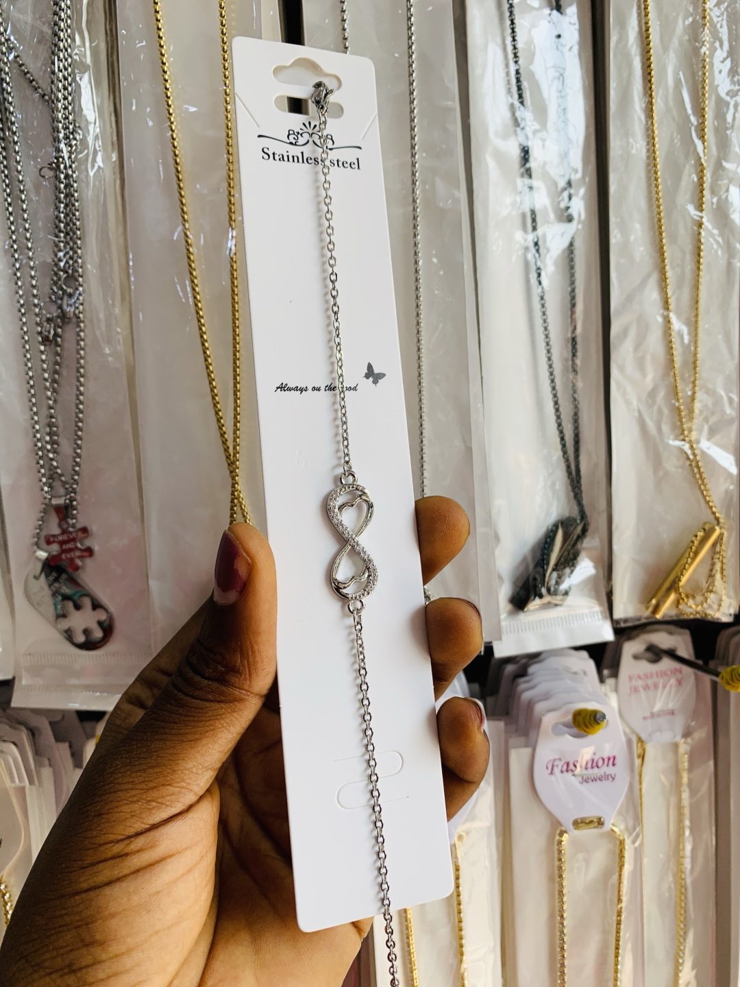 TOPE’s infinity bracelet - Image 2