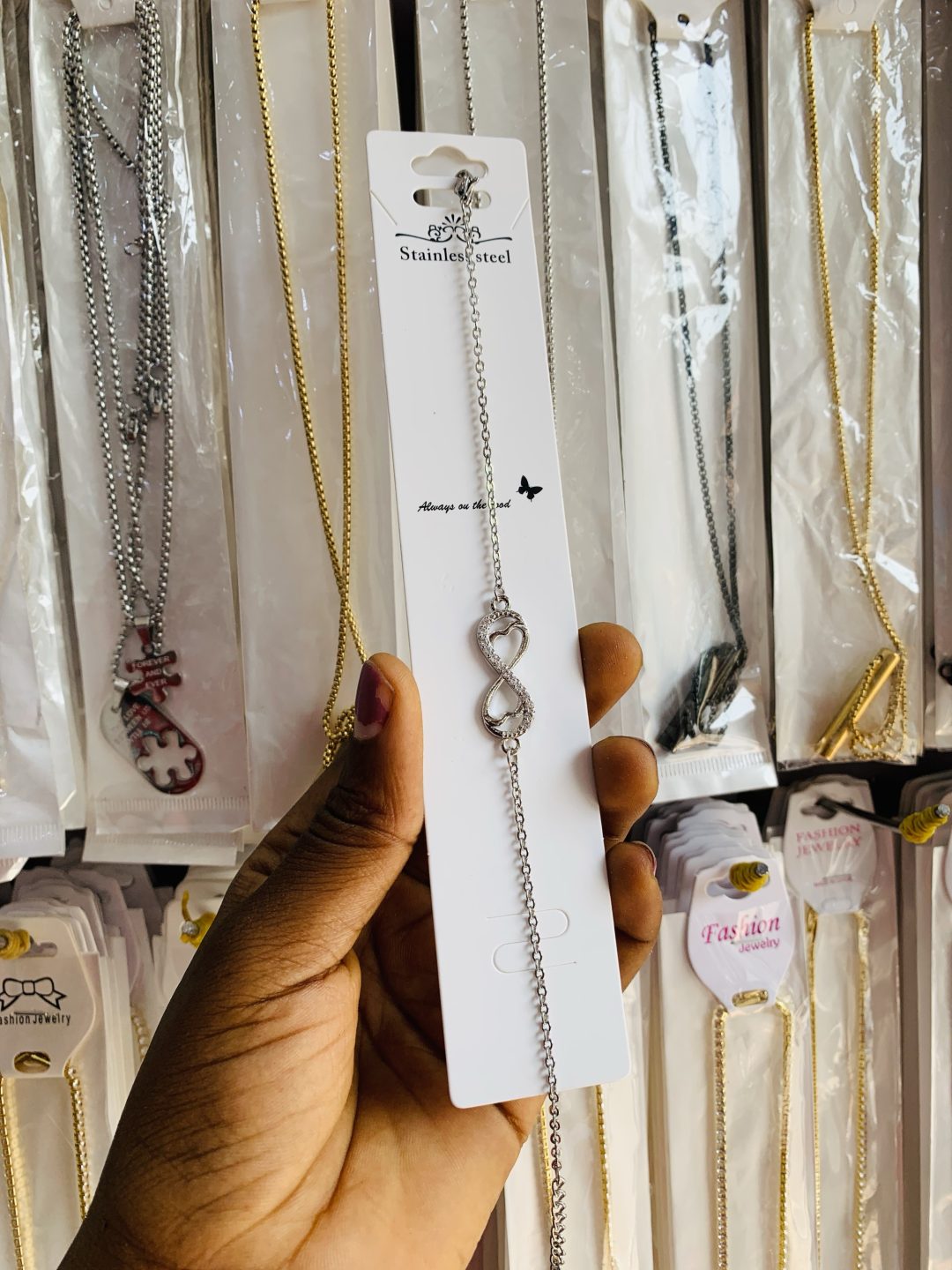 TOPE’s infinity bracelet - Image 3