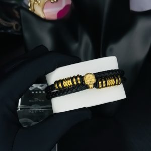 Male black leather bracelet 010