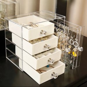4+2 jewelry organizer