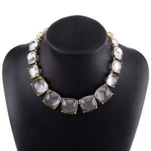 Translucent statement necklace
