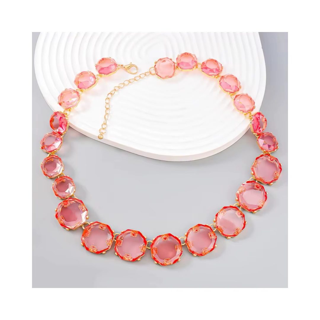 Pink translucent statement necklace - Image 5