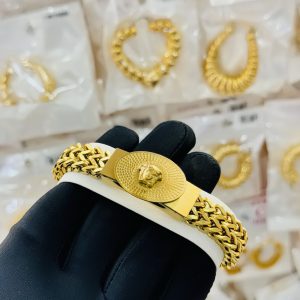 Versace Göld statement bracelet 006