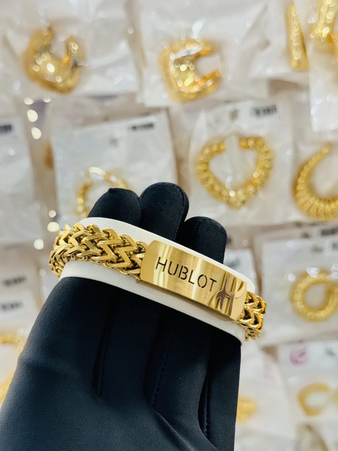 Hublot statement male gold bracelet 003 - Image 3
