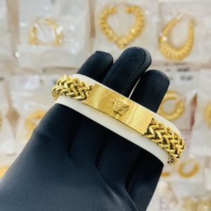 GUCCI STATEMENT GOLD BRACELET 002