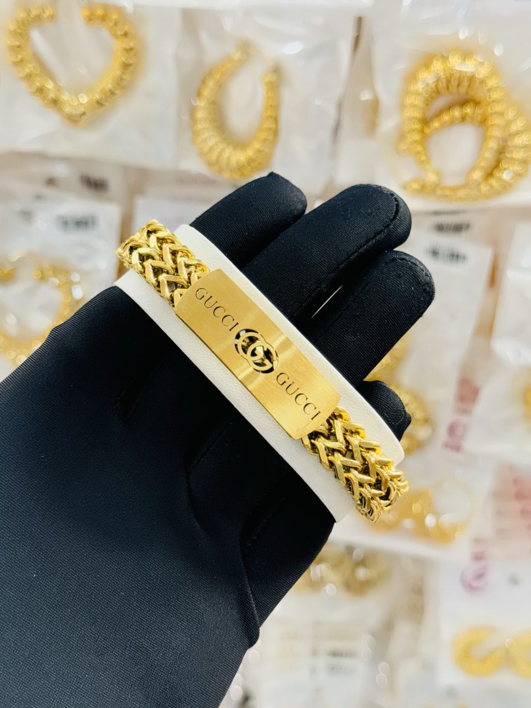 Gucci statement male gold bracelet 001 - Image 2