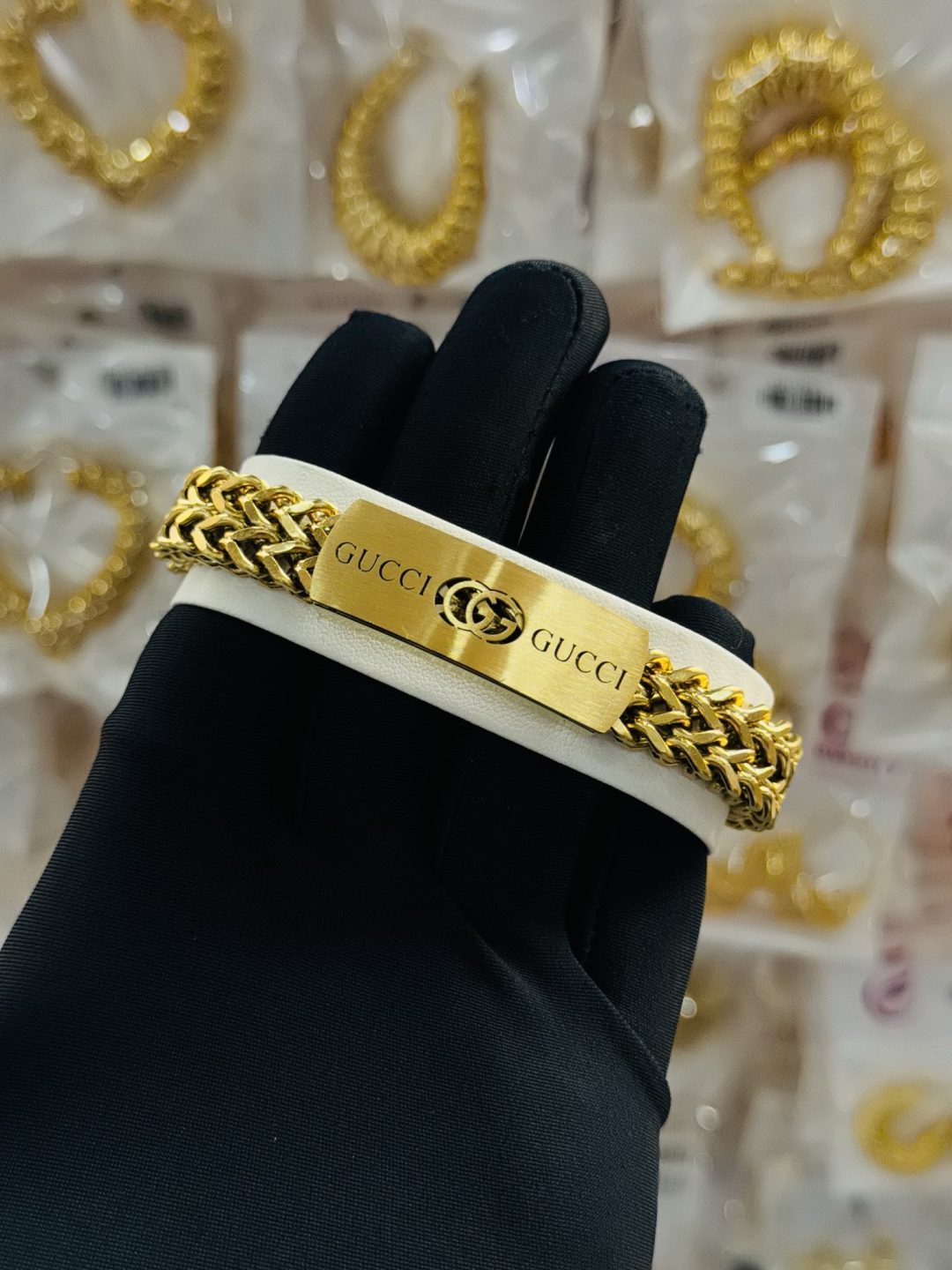 Gucci statement male gold bracelet 001 - Image 4