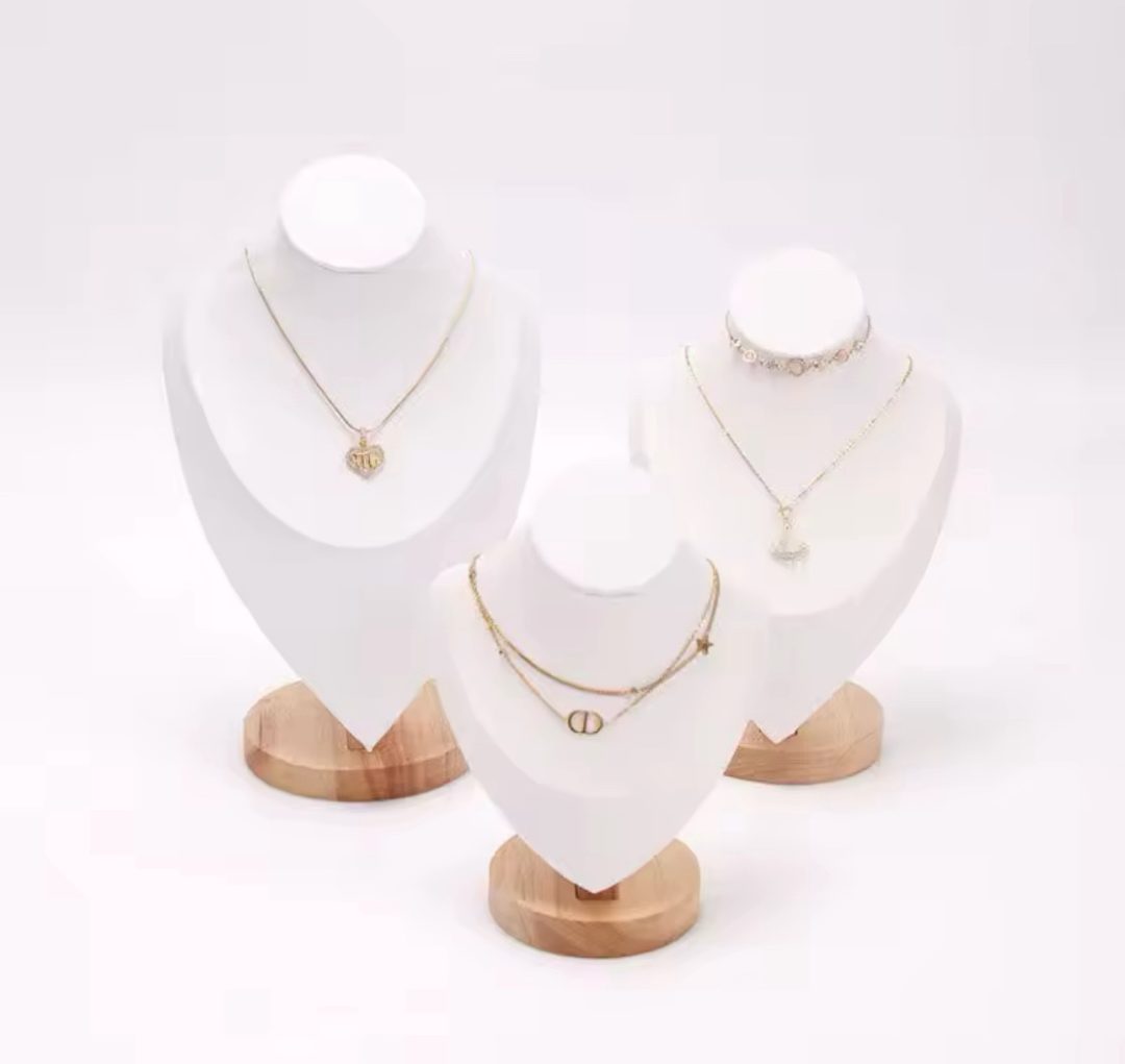 Cream colored luxury mannequin - Image 2