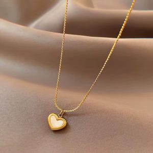 White single love titanium Göld necklace