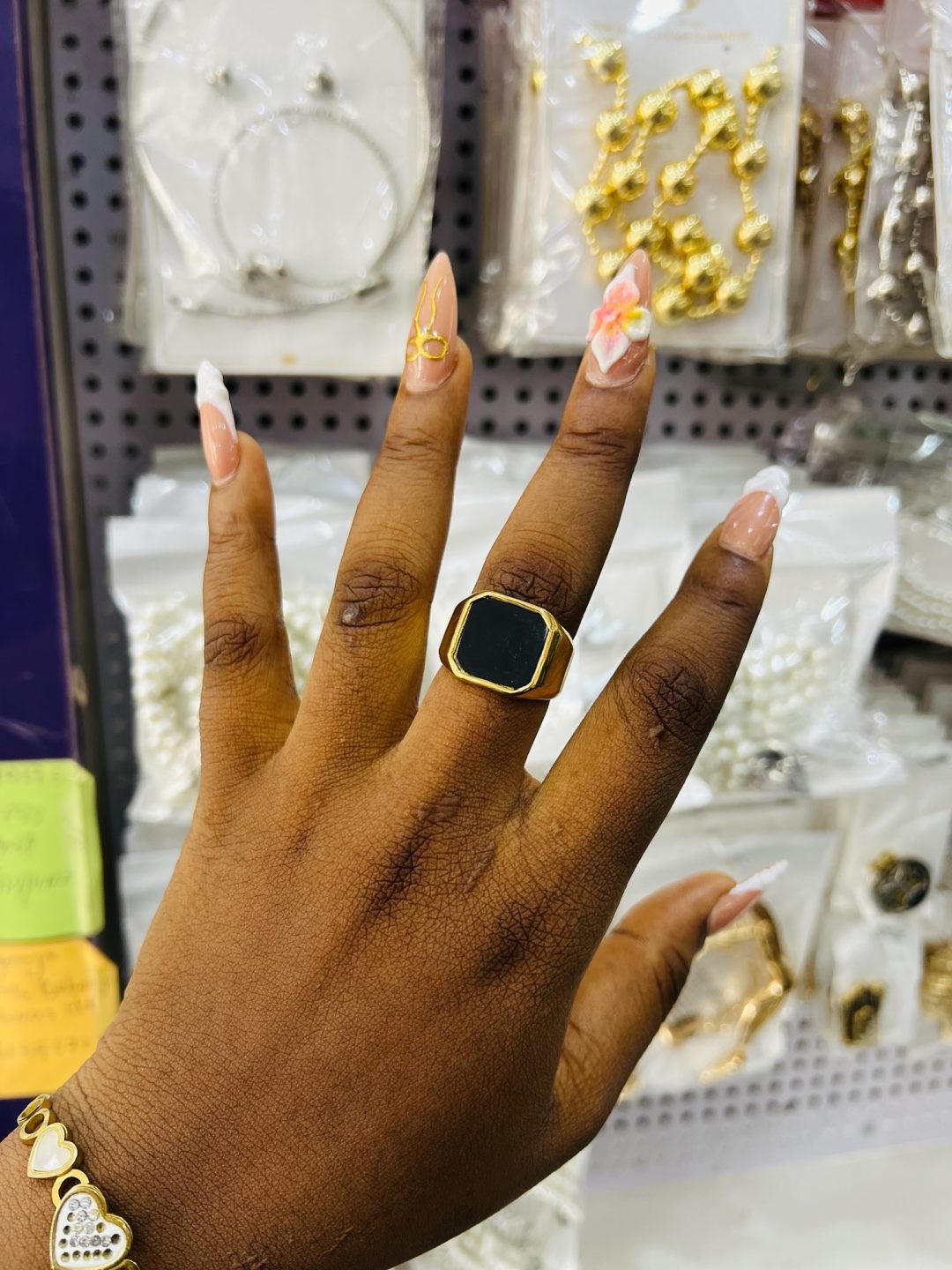 Broad steel ring
