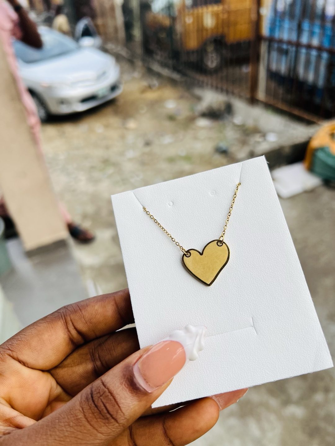 Zephy’s Engraved female necklace - Image 7