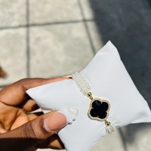 Black fresh water pearls bracelet