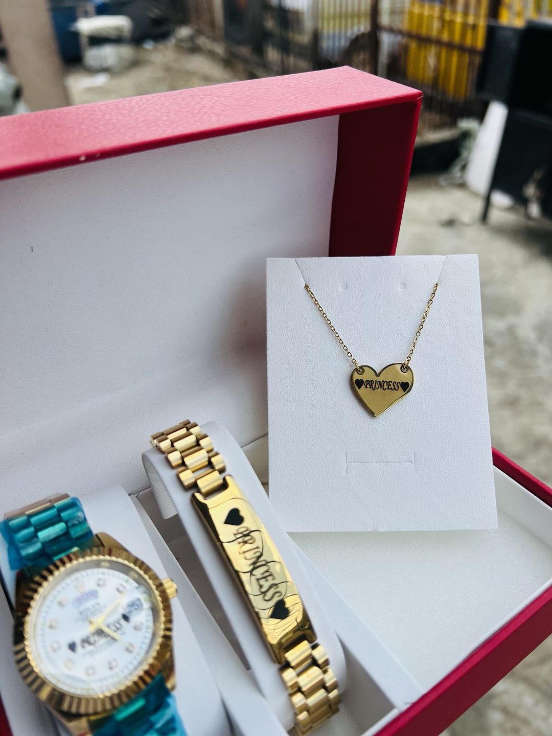 Engraved female combo set with box - Image 5