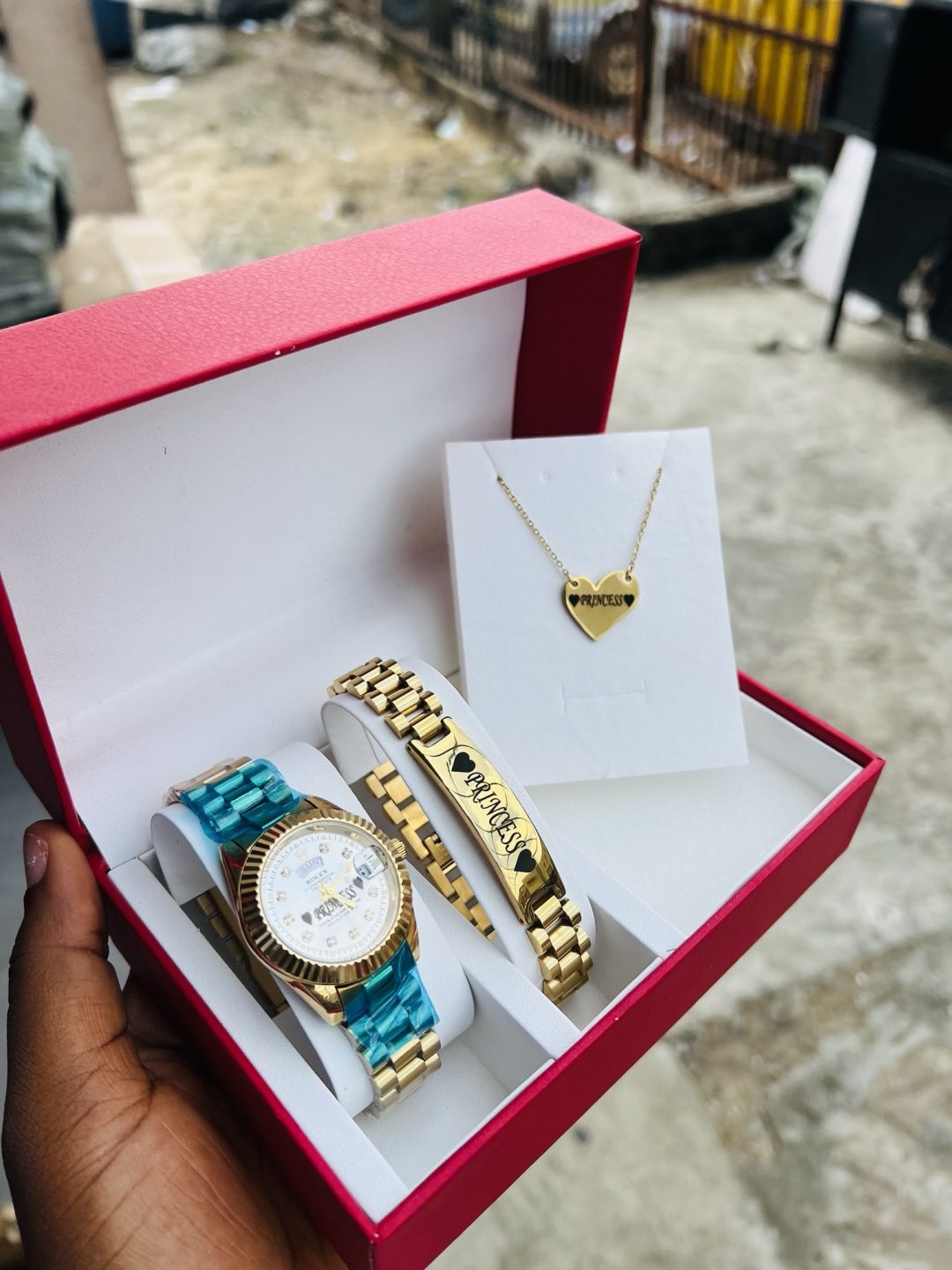 Engraved female combo set with box - Image 2