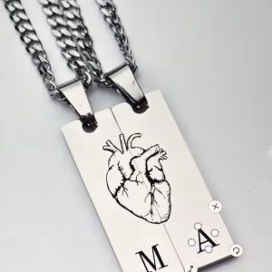 Mi Amore Engraved necklace with initials (Gold or silver)