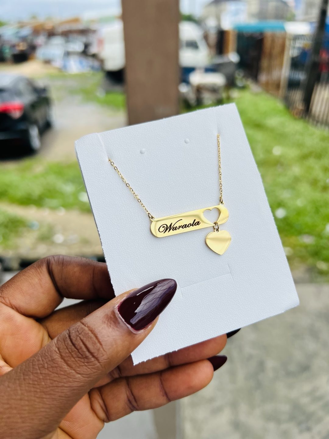 Love dropping engraved female necklace - Image 3