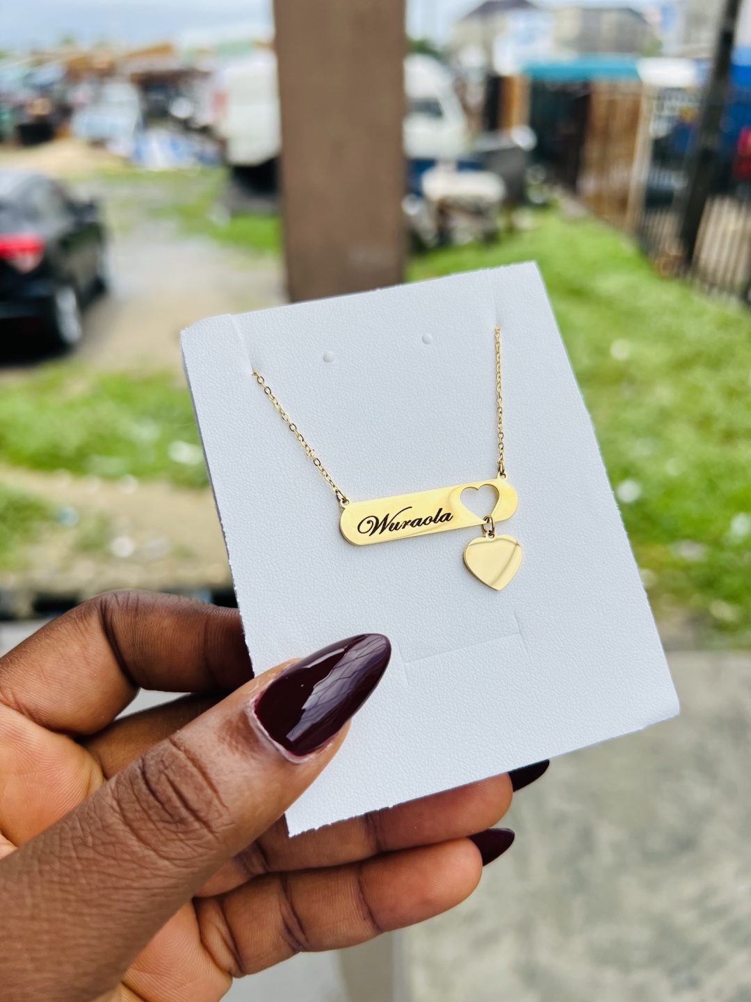 Love dropping engraved female necklace - Image 4