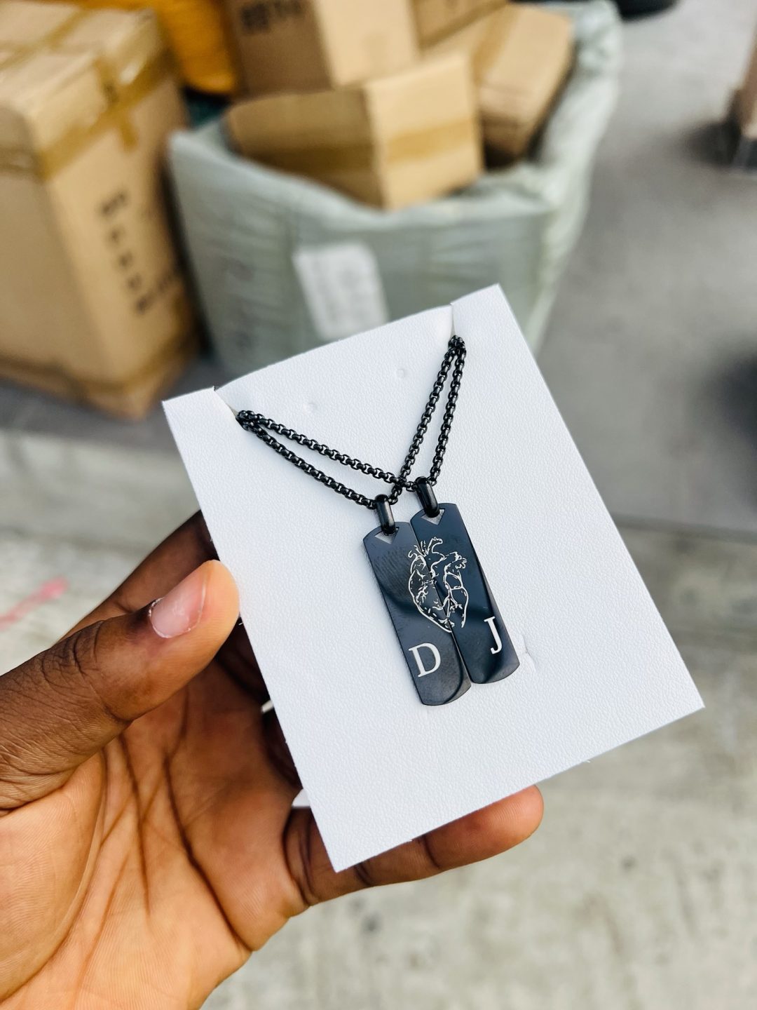 Mi Amore engraved necklace with initials (black ) - Image 7