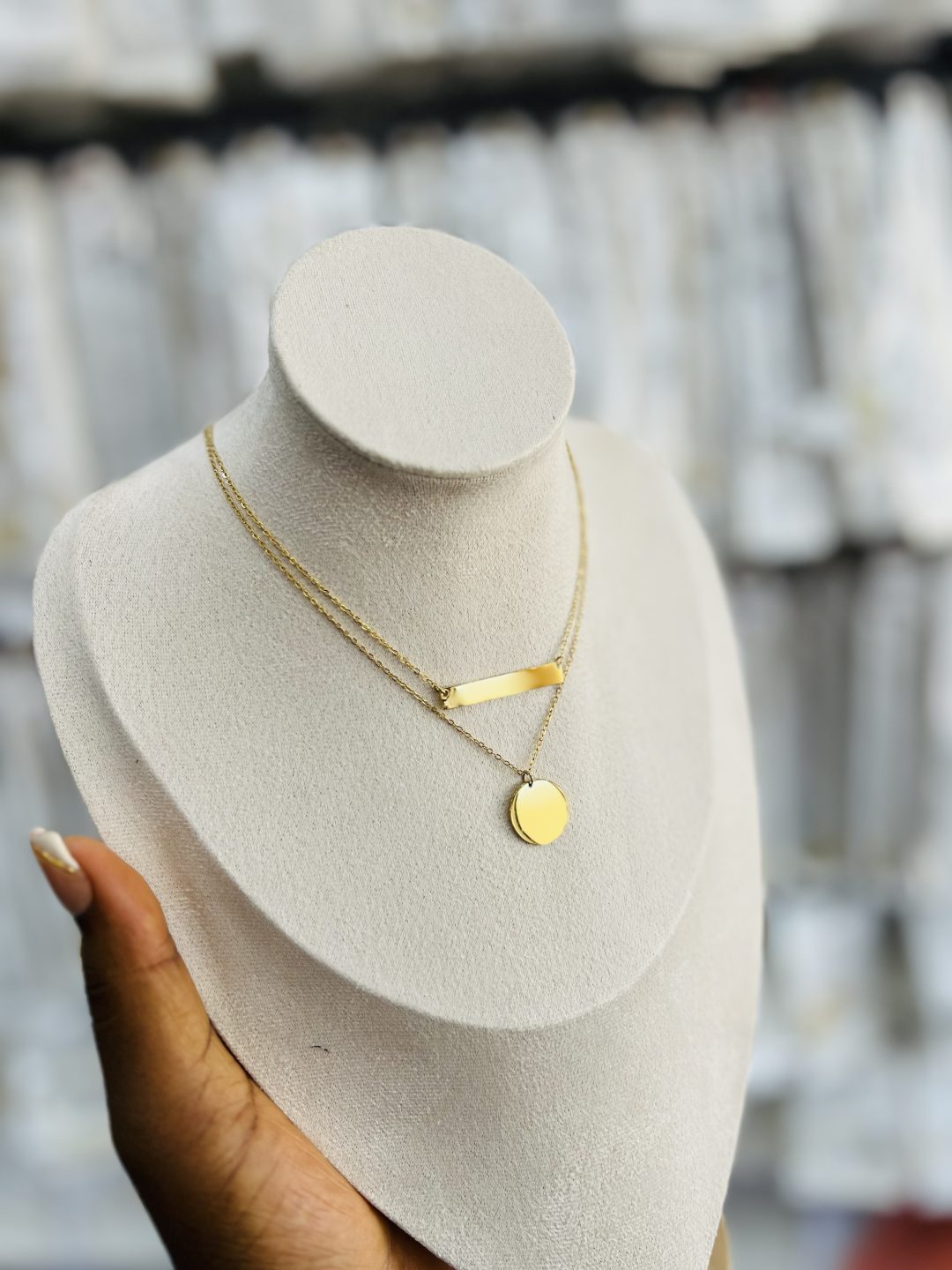 Double step circle engraved female necklace - Image 11
