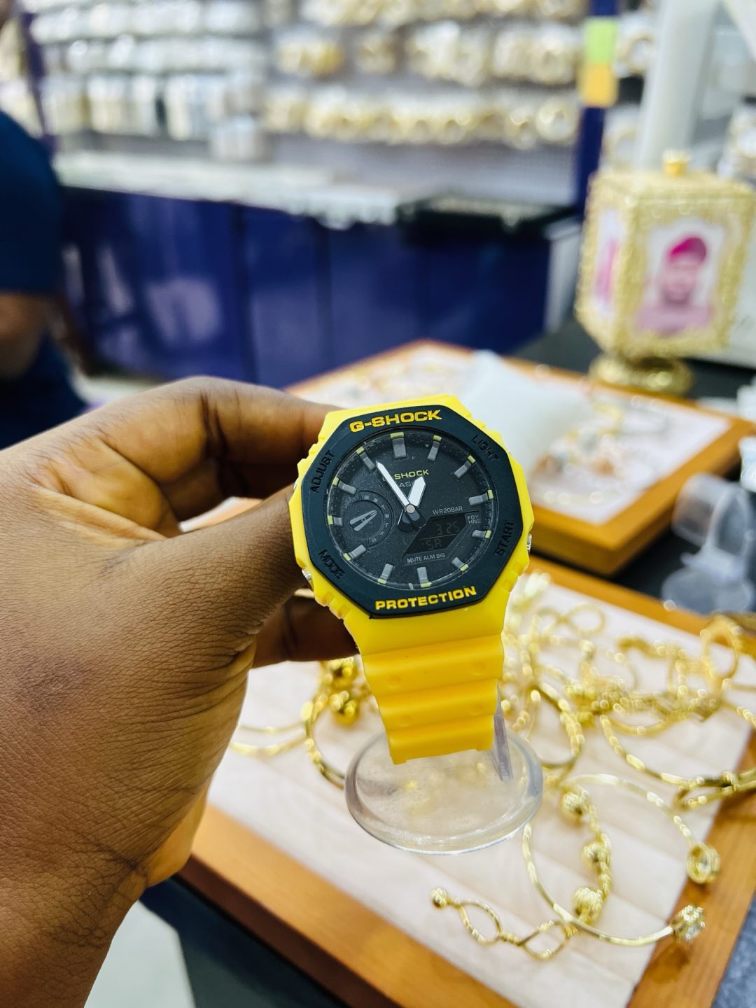G-SHOCK YELLOW STRAP!! - Image 4