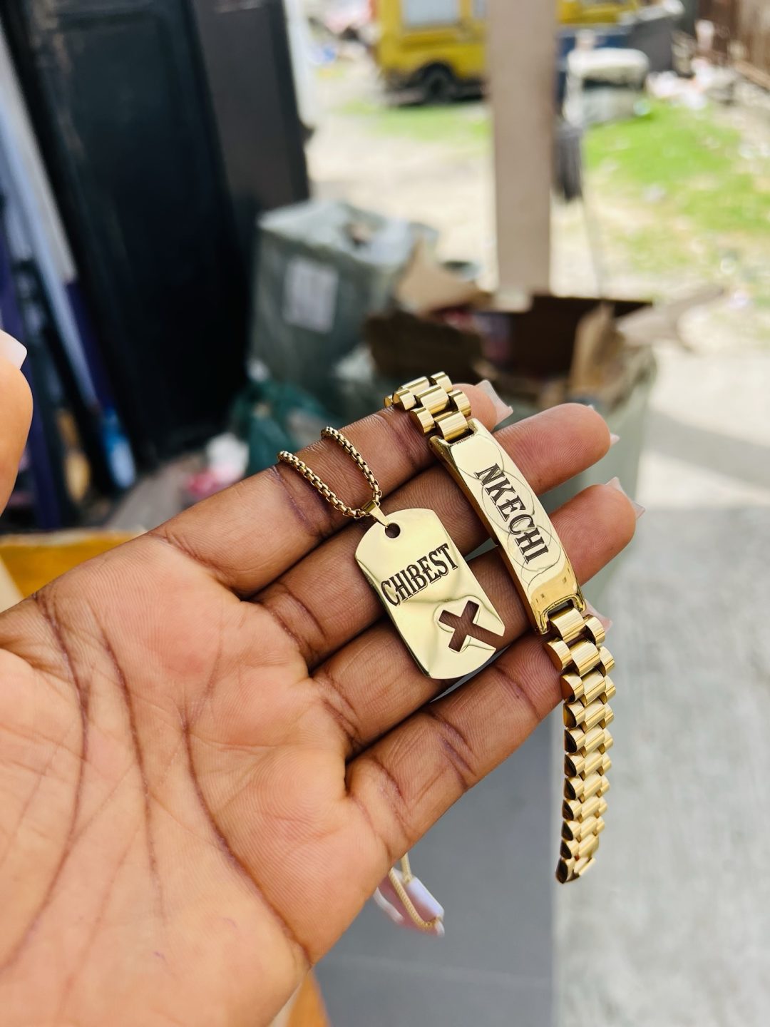 Criss cross engraved gold combo - Image 6