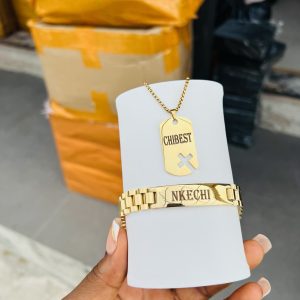 Criss cross engraved gold combo