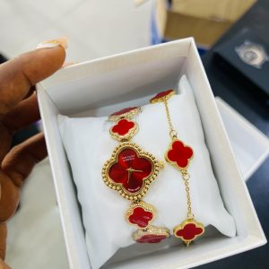 Red Vca watch combo with plastic box