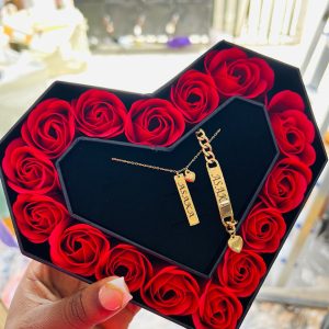 Engraved love set with exact love box
