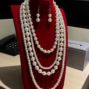 Four layered beaded pearl set