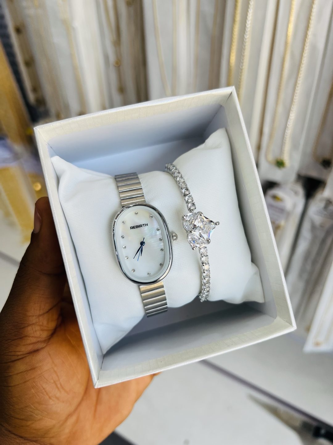 Oval Rebirth combo with pandora love bracelet. Comes boxed!
