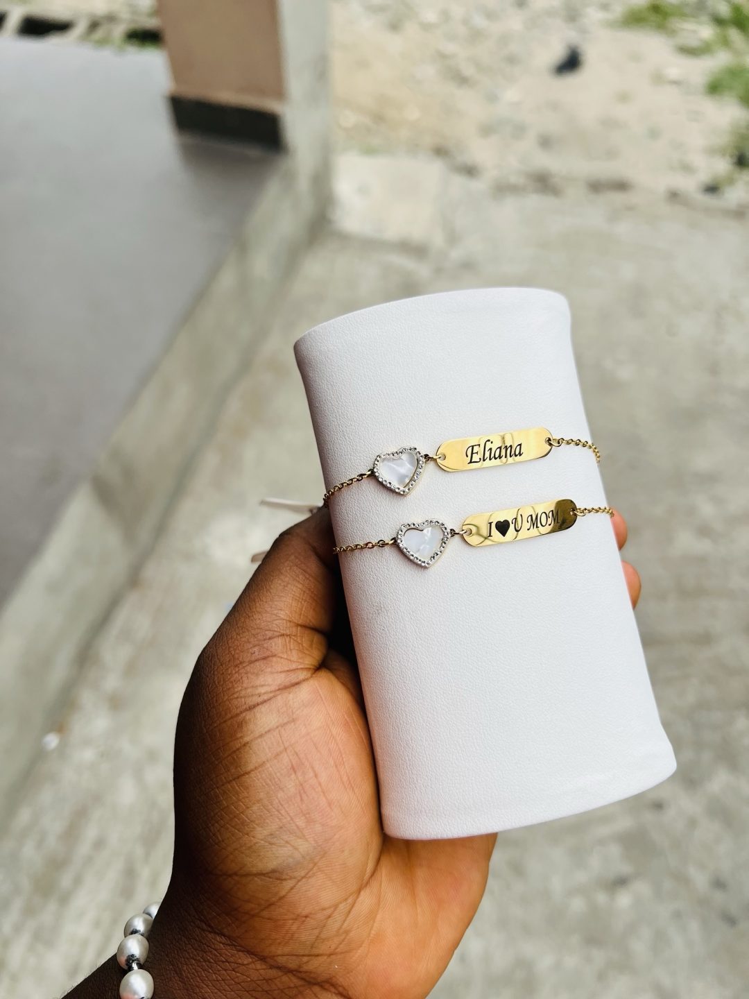 Engraved female love bracelet - Image 8