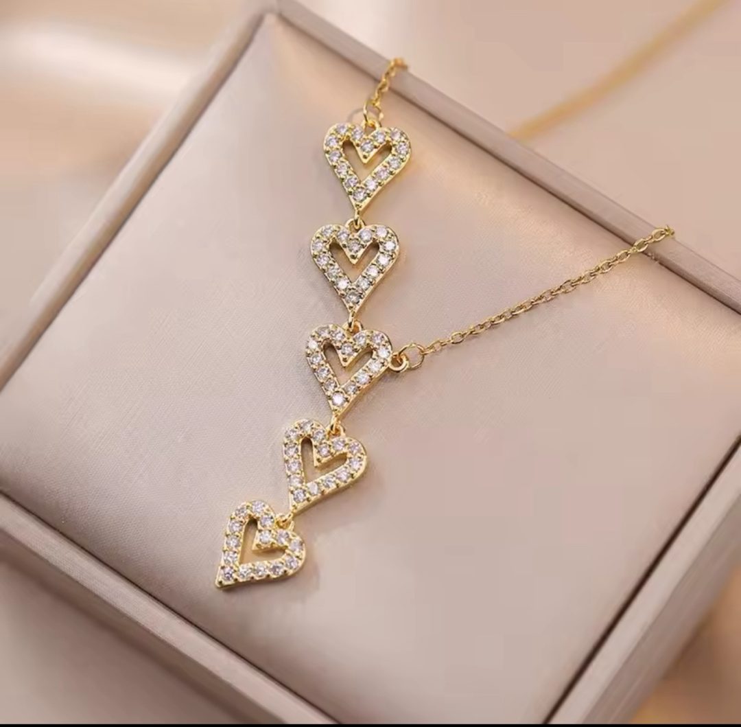 5 love dropping gold necklace