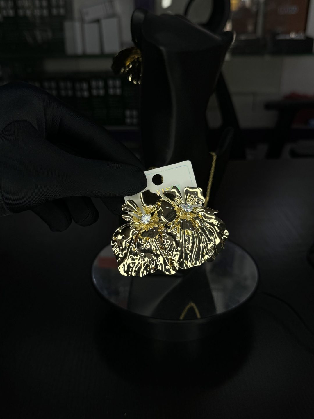 MD DOUBLE PETALS EARRINGS