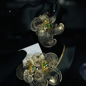 MD BOUQUET GREEN GEM EARRINGS